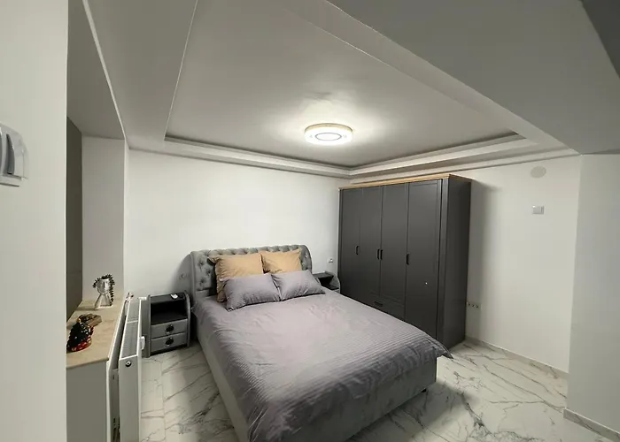 Hall Deluxe * Craiova